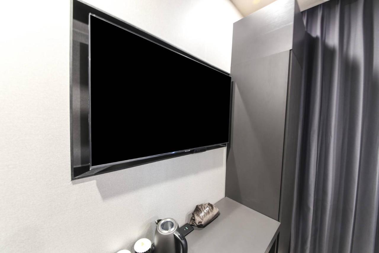 City Hotel The Busan Metro Bagian luar foto